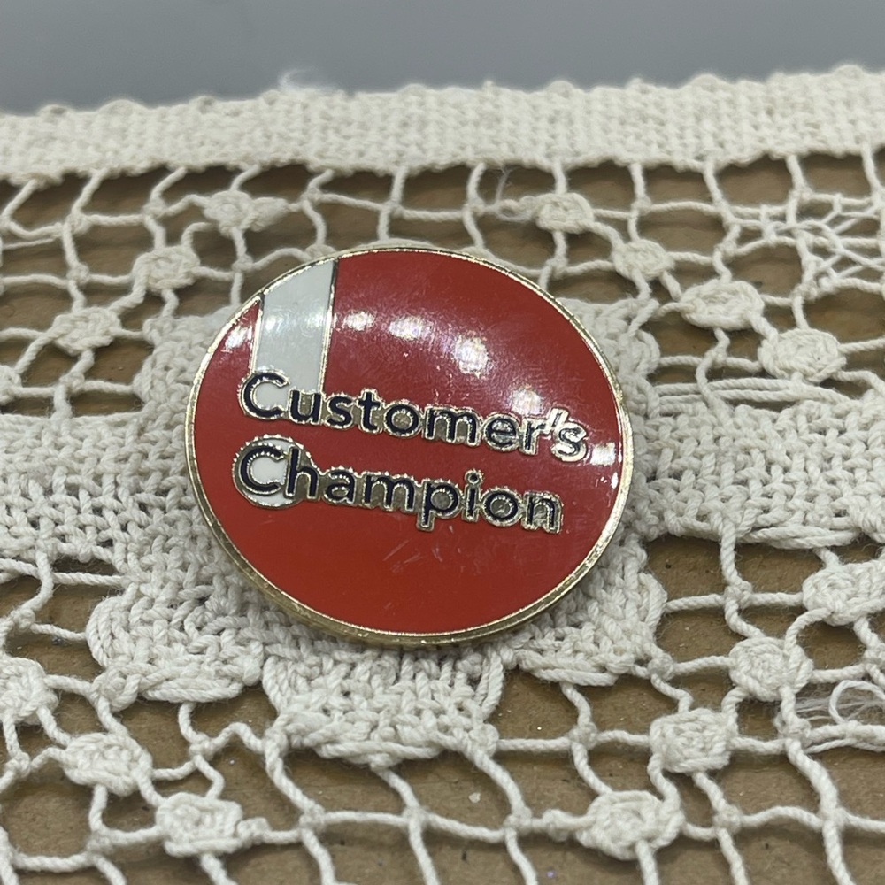 Red Customer's Champion‎ Pin